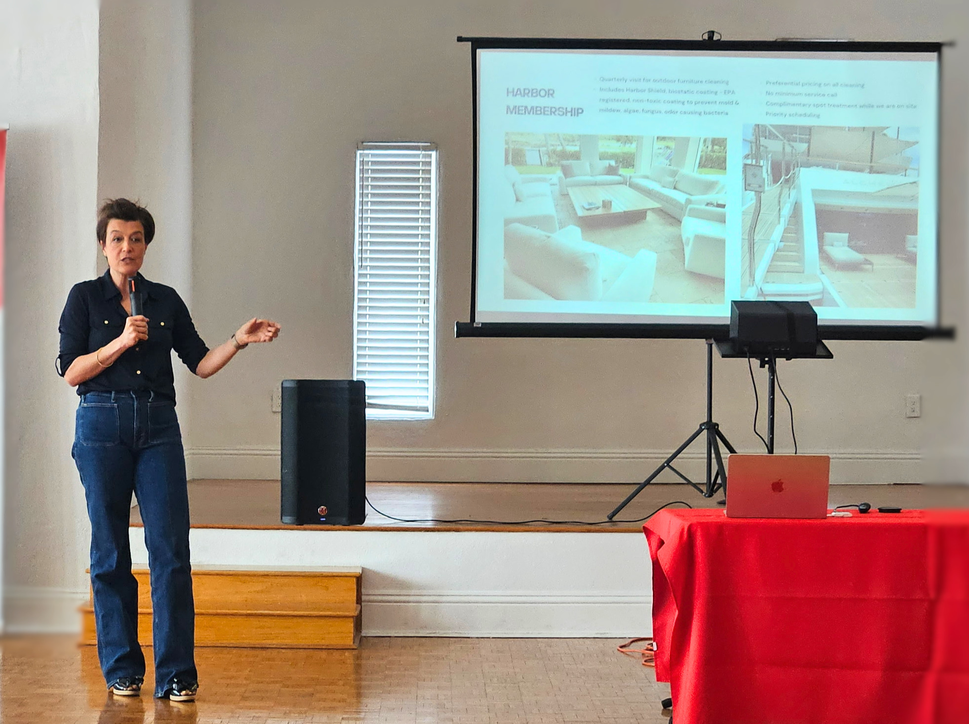 Jennifer Horvath presenting